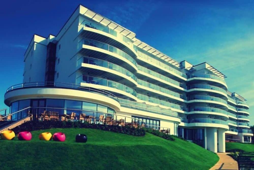 Panoramic Sea Views In Beachfront Apt W Balcony Bognor Regis Exteriér fotografie
